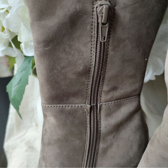 Steve Madden Women's Taupe Suede Over-the-Knee Boots. "Blyss" Size 7 - Picture 2 of 11
